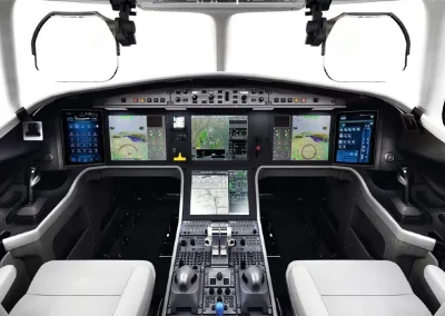 Cockpit Falcon 6x